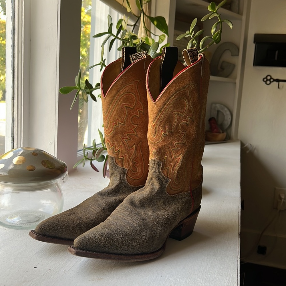 Justin cowboy boots